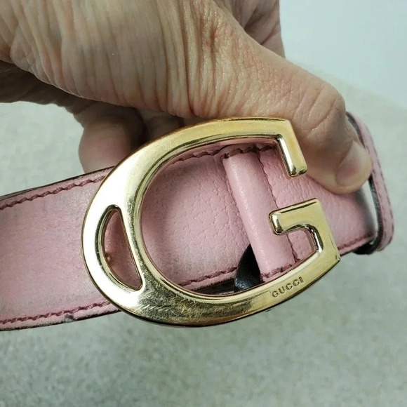 Gucci soft pink  leather belt with gold logo - Picture 3 of 14